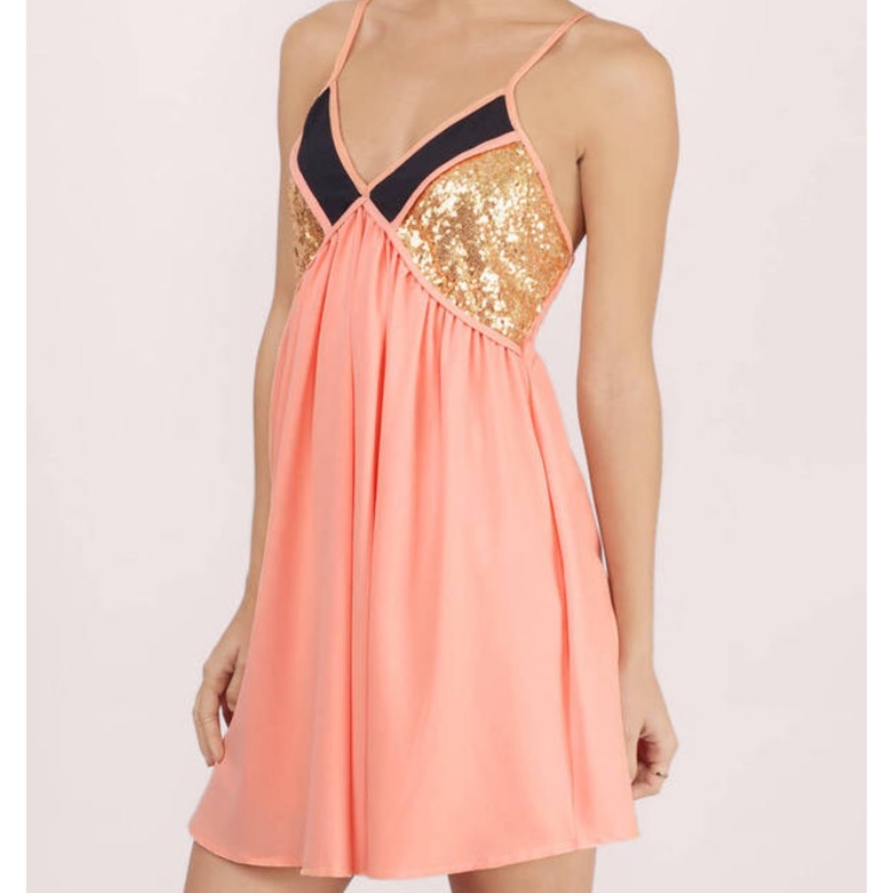 Tobi Coral Sequined Dress - Picture 2 of 4